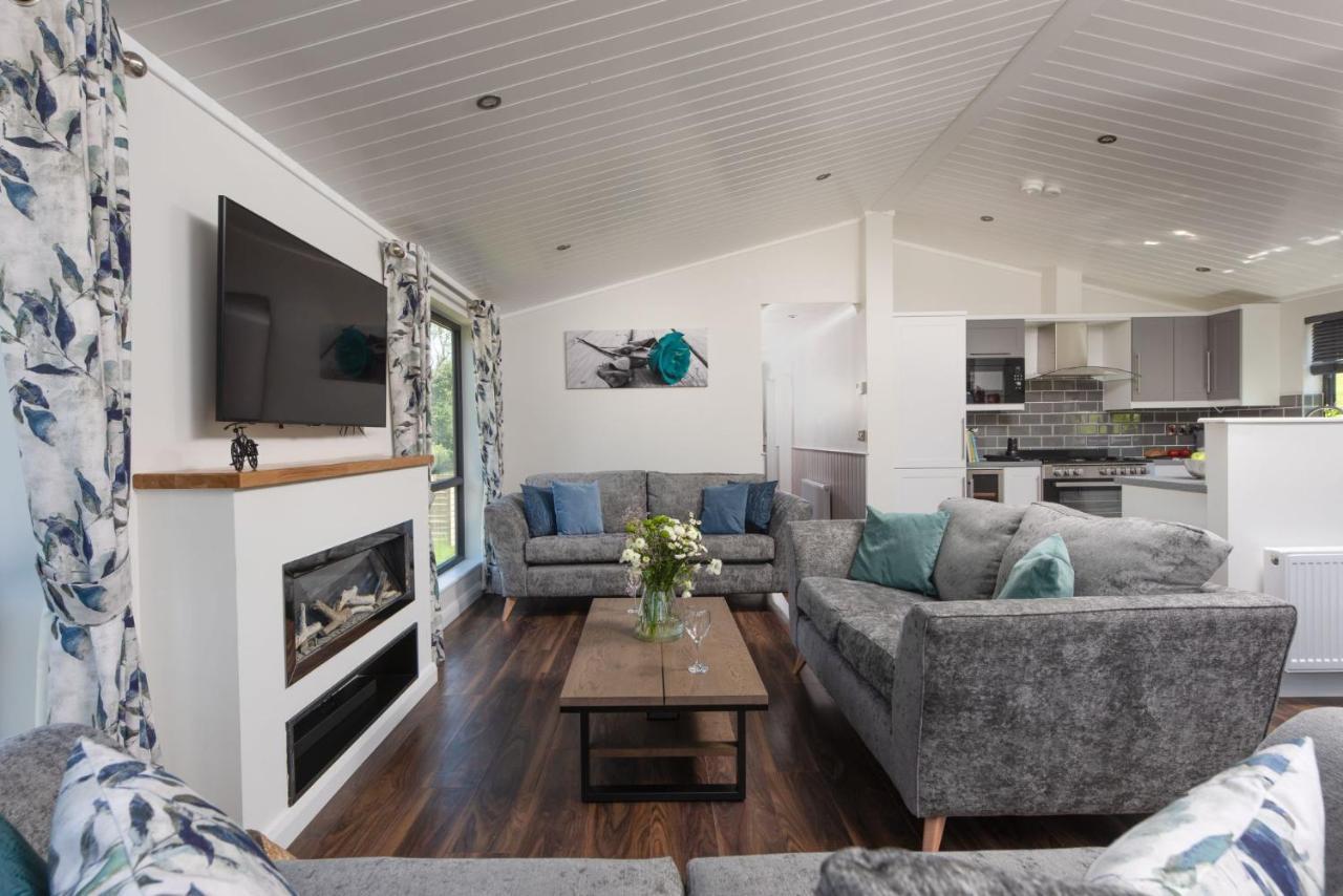 Lilac Lodge, 22 Roadford Lake Lodges Lifton Extérieur photo