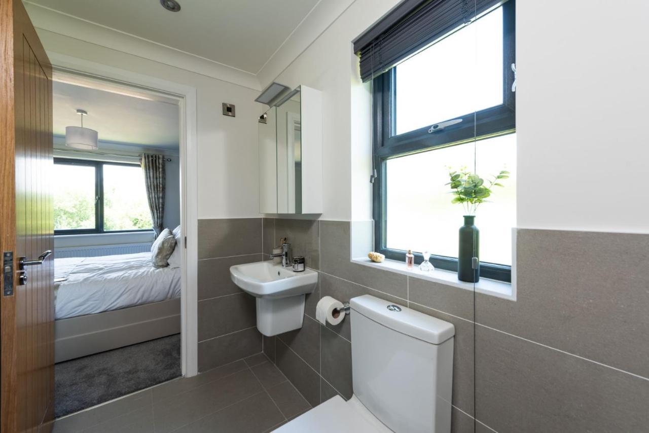 Lilac Lodge, 22 Roadford Lake Lodges Lifton Extérieur photo
