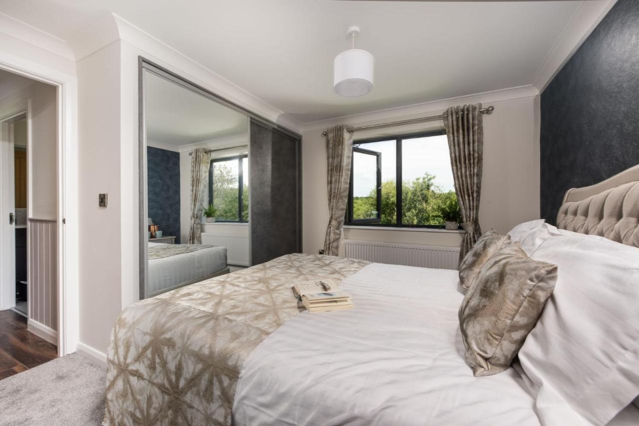 Lilac Lodge, 22 Roadford Lake Lodges Lifton Extérieur photo